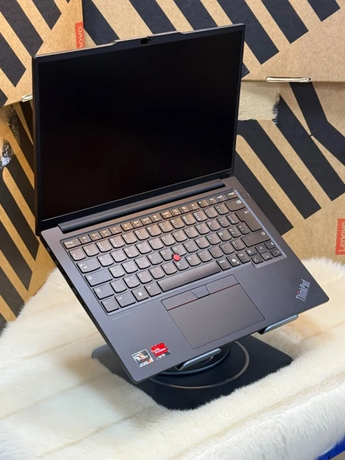 LENOVO THINKPAD E14 GEN 6 AMD RYZEN 5 7535U 16GO DDR5 512GO SSD NEUF SOUS EMBALLAGE 
