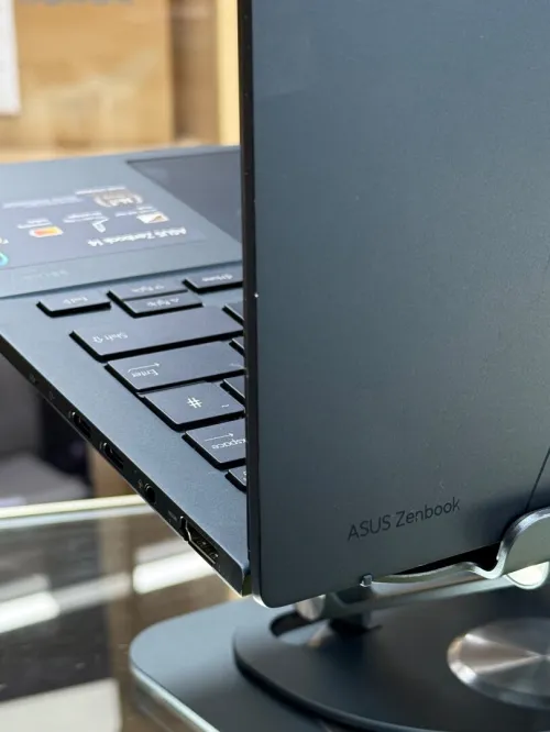 ASUS ZENBOOK 14 UX3405CA OLED INTEL CORE ULTRA 9 285H 32GO 1TO SSD INTEL ARC 140T 16GO OLED TACTILE 