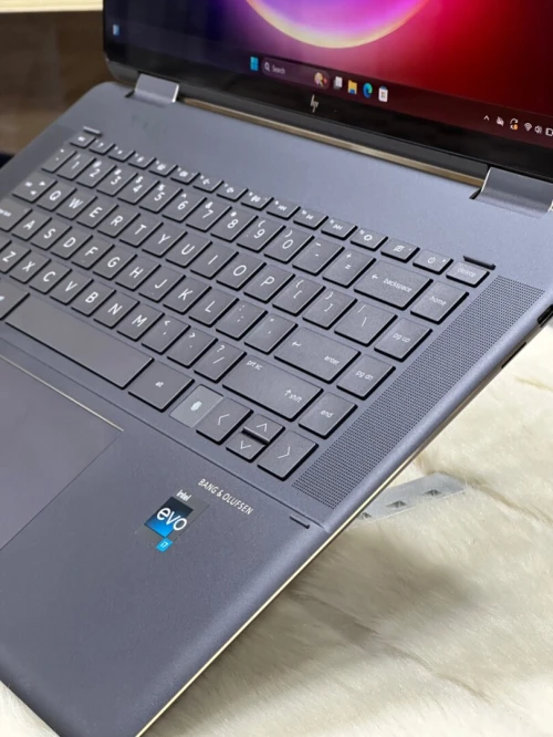 HP SPECTRE X360 16-F2XXX I7 EVO 13700H 16GO 1TO SSD 4K OLED TACTILE X360