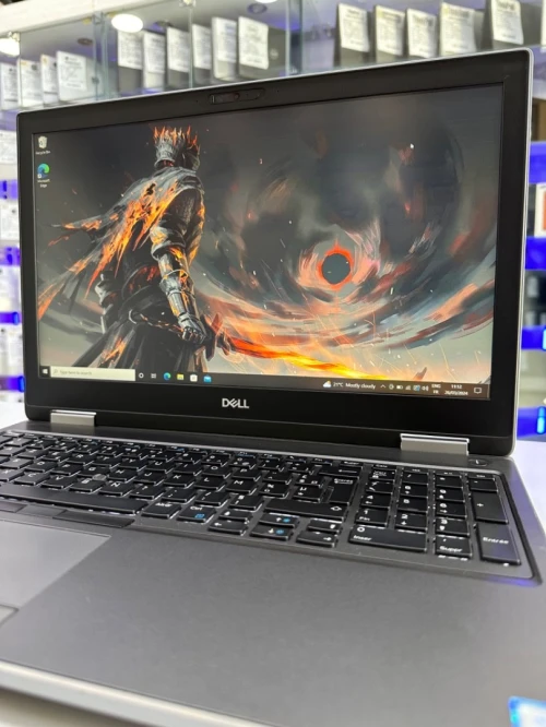 Dell PRECISION 7540 ( WorkStation ) i9-9880H 32GB 512GB Nvidia Quadro T2000