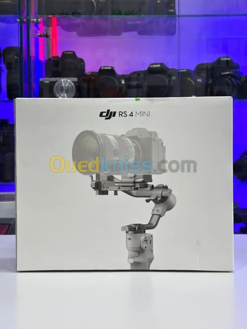Stabilisateur DJI RS4 Mini 3-Axes 2KG Écran OLED BATTERIE 10h NEUF SOUS EMBALLAGE