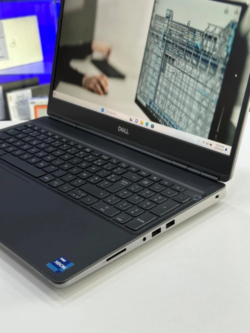 DELL PRECISION 7560 (WORKSTATION)(XEON)