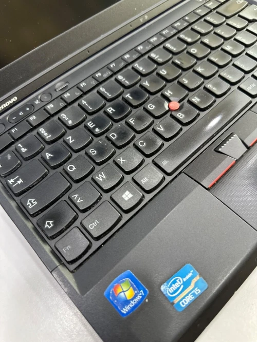 LENOVO THINKPAD X230 I5 4GB RAM 500GB HDD 13,3"