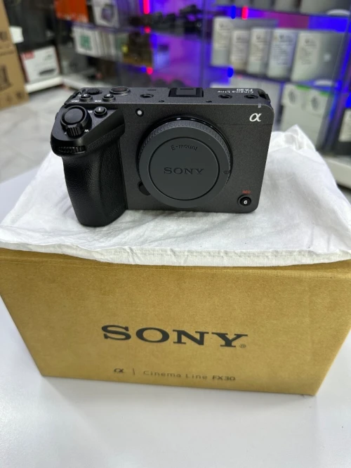 SONY FX30 Cinema Line Super35 26MP UHD 4K 120P