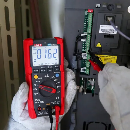 Multimètre numérique industriel UNI-T UT191T (IP65, test de chute de 2 m) Valeur efficace vraie 6000