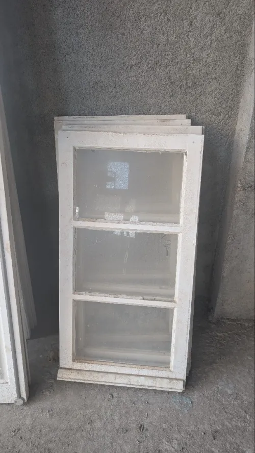 Lot fenêtres porte fenêtre et volets en Bois 