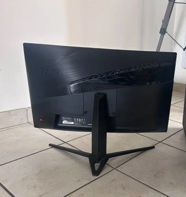 Ecran gamer MSI OPTIX MAG241C
