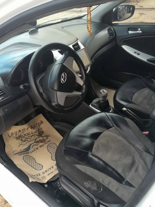 Hyundai Accent RB  4 portes 2013 Accent RB  4 portes