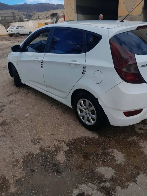Hyundai Accent RB  4 portes 2013 Accent RB  4 portes