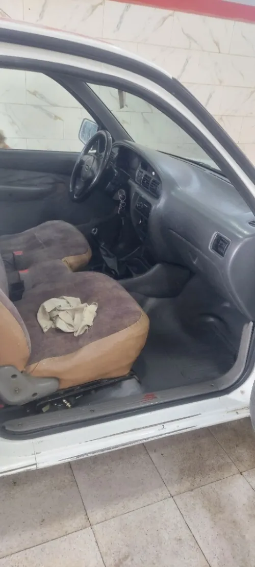 Mazda Mazda 1999 b200