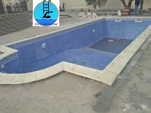 LES PISCINES  مسابح منزلية