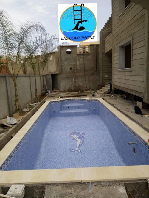 LES PISCINES  مسابح منزلية