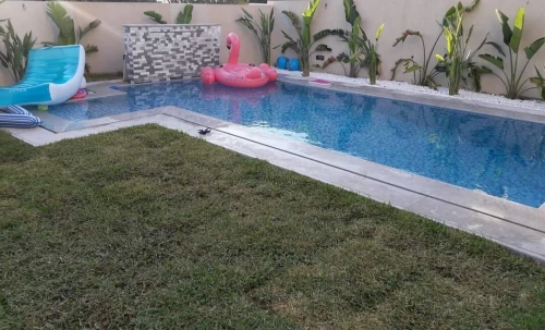 Construction des piscines مسابح