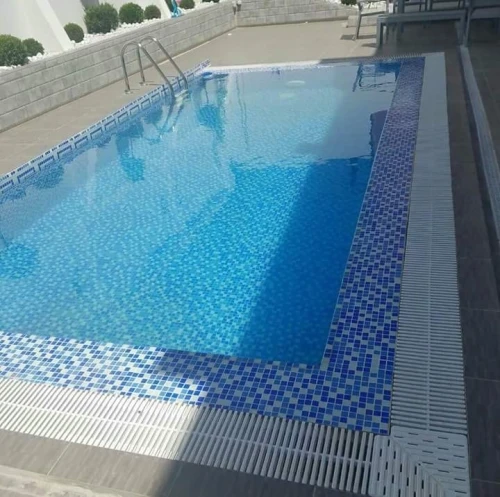 CONCEPTION ET CONSTRUCTION LES PISCINES