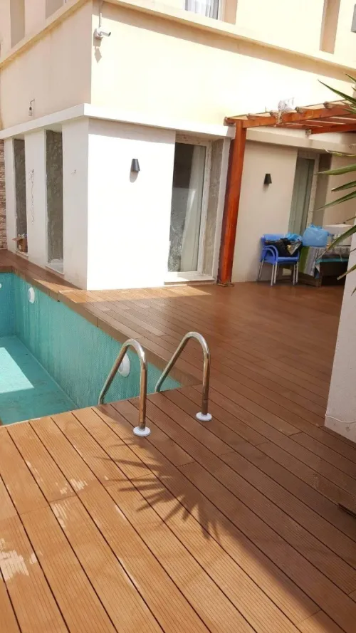 CONCEPTION ET CONSTRUCTION LES PISCINES
