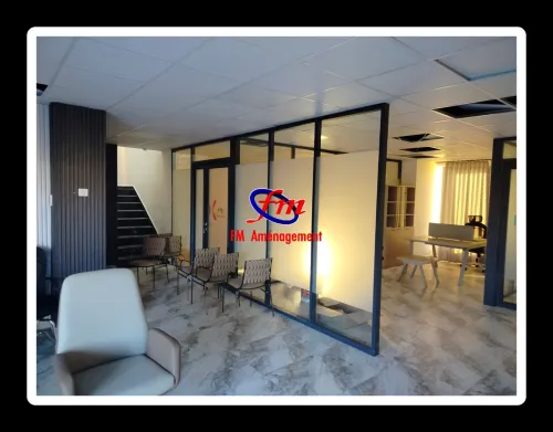 Cloison amovible. Porte. Fenêtre aluminium