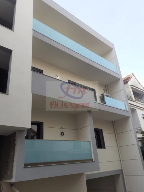 Menuiserie aluminium TPR. Strugal, HPS, Méta 50, Cloison Amovible et verre Trempé