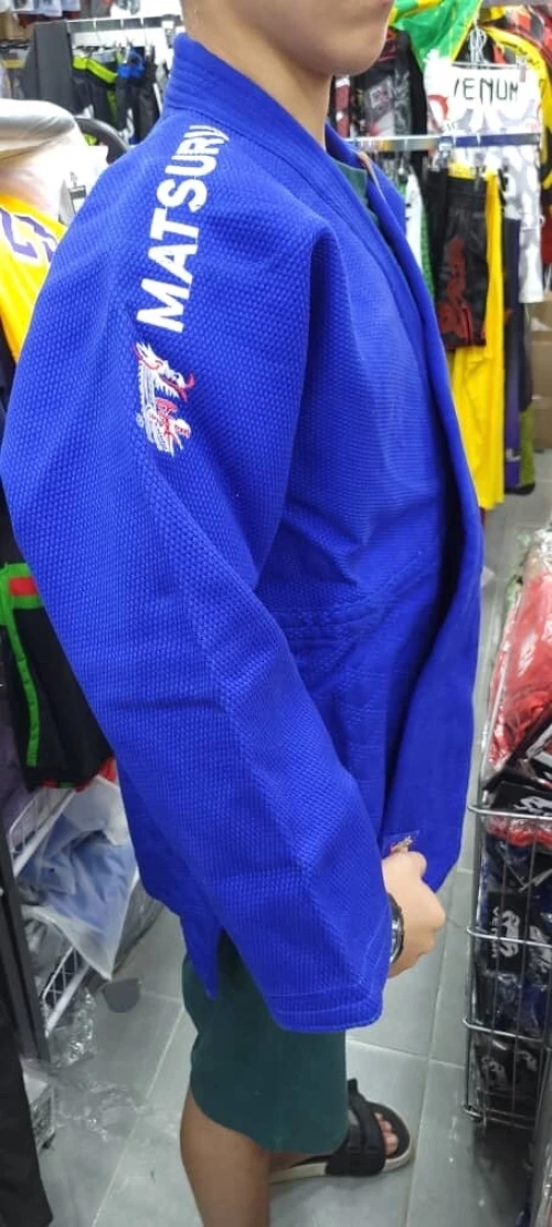 Kimono Judo matsuru compétition super qualité 900 grammes0