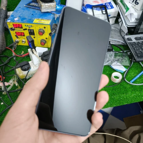 SAMSUNG S21