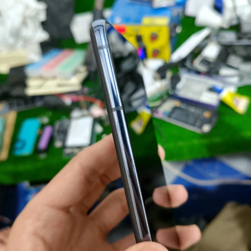 SAMSUNG S21