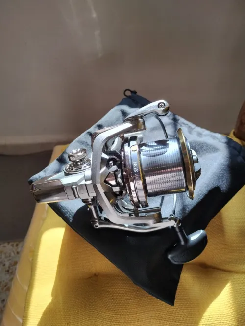 Moulinet surfcasting NGK neuf
