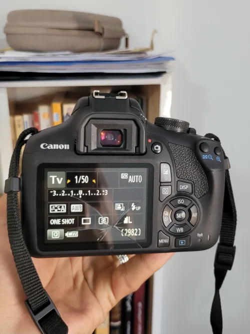 Appareil photo canon 2000d 