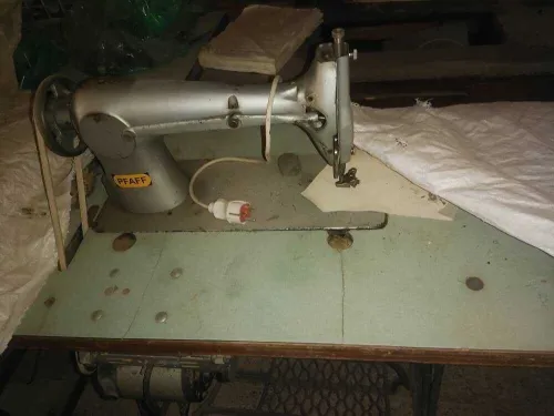 Lot de machine a coudre industriel 