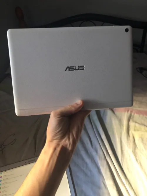 Asus ZENPAD 10 P00C