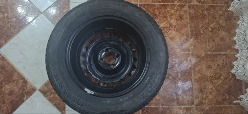 Roue de secours clio4 2014 jamais utilisé