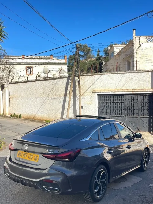 MG 5 2025 300 TGi