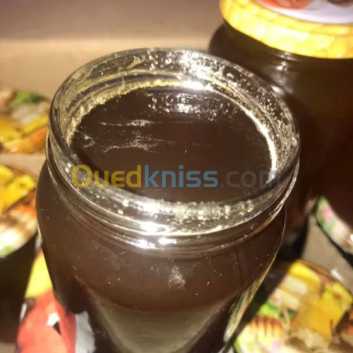 عسل جبلي مصيد بري حر من جبال بوزڨزة بومرداس   عسل طبيعي مصيد.  .