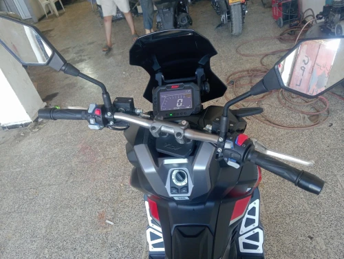 X Dv 200 2025