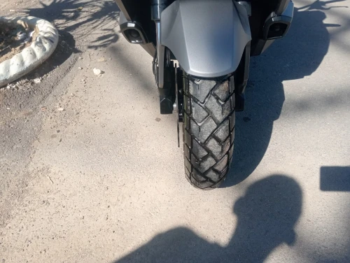 X Dv 200 2025