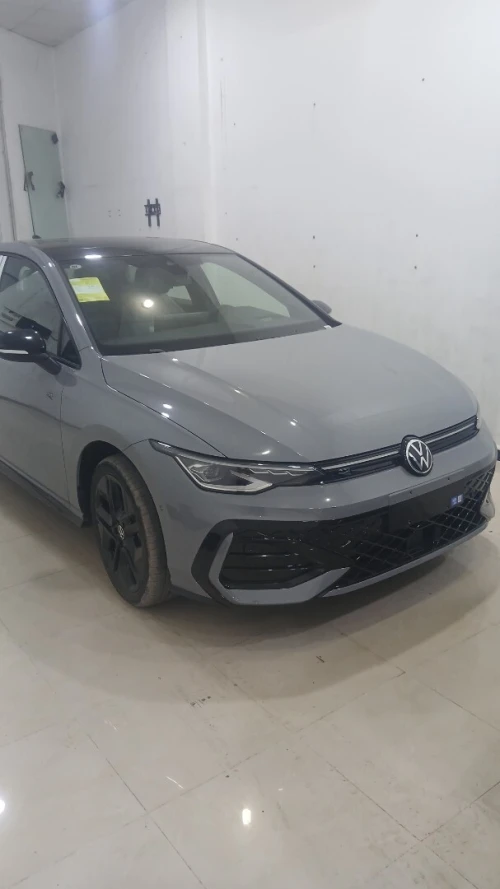 Volkswagen Golf 8 2025 R-Line