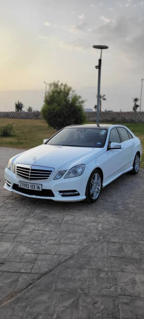 Mercedes Classe E 2013 AVANTGARDE Pack AMG