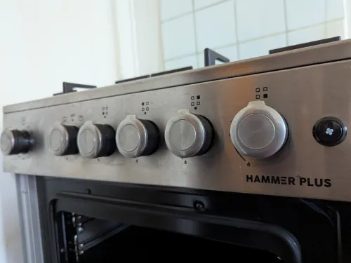  Cuisinière MAXTOR HAMMER PLUS - Ventilé Fonte 4 Feux