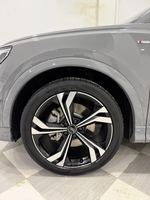 Audi Q3 2022 Q3