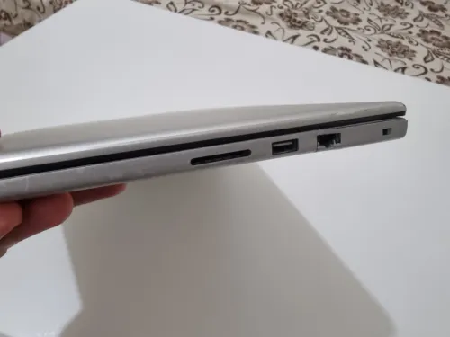 DELL INSPIRON 15 7000 i5 8th Gen