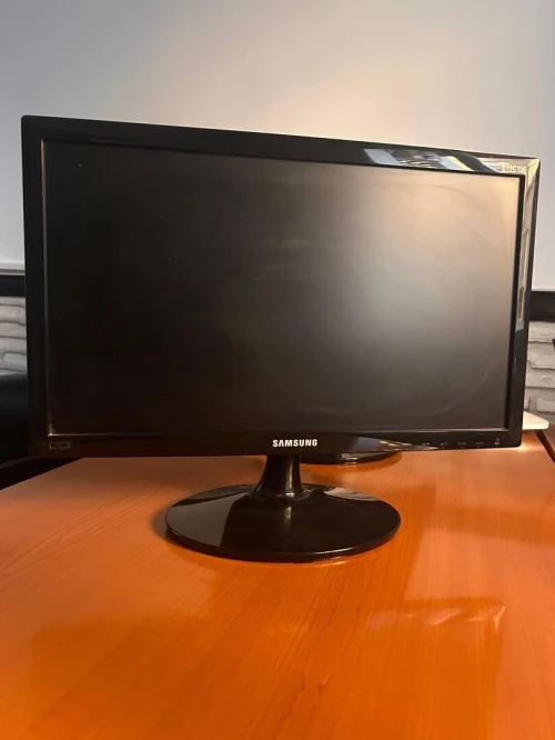 Ecran Samsung LED 18.5