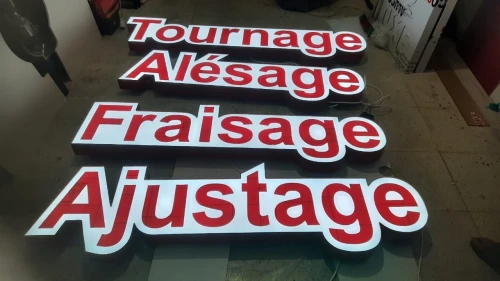 لافتات اشهارية مضيئة وغير مضيئة Enseigne Lumineuse