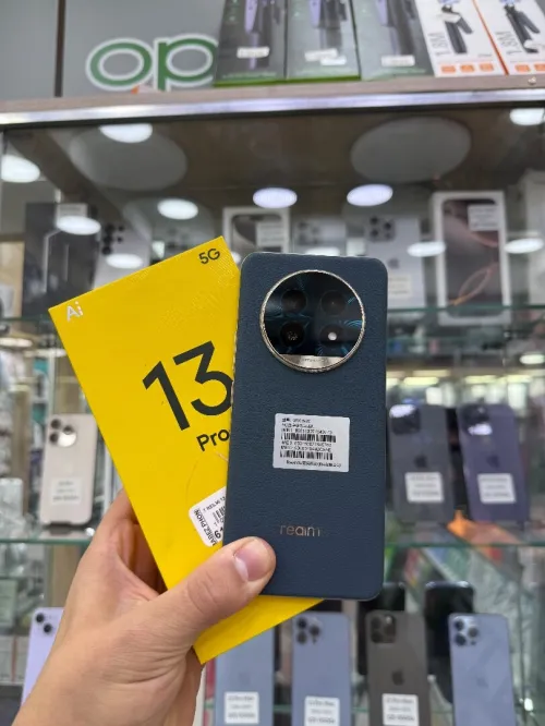 Realmi 13 pro plus 12/256 jamais utilisé garantie 1 mois