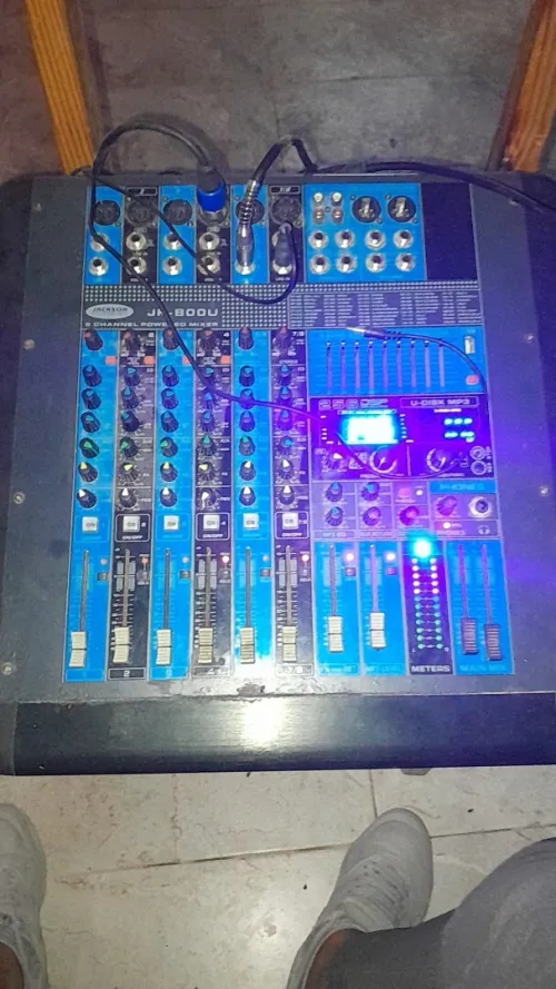 Table de mixage Jake 800