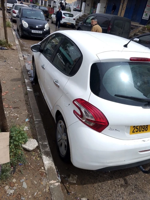 Peugeot 208 2015 Active