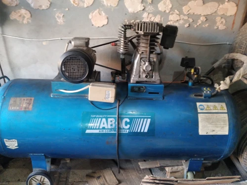 COMPRESSEUR  500 LITRES