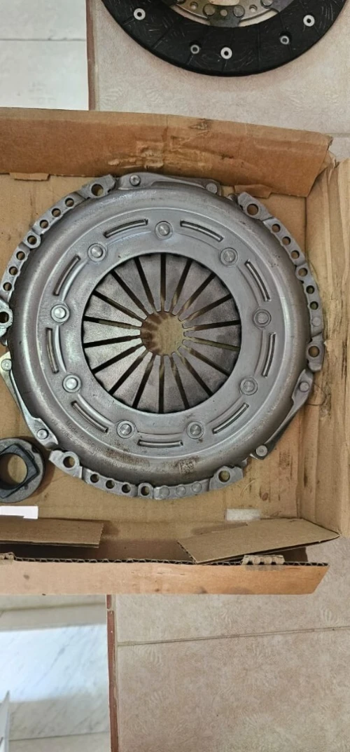 Kit embrayage + Volant Moteur