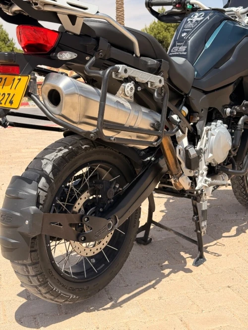 BMW F850 2021