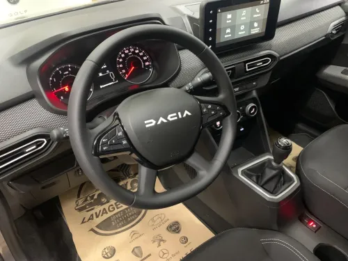Dacia Logan 2025 Expression