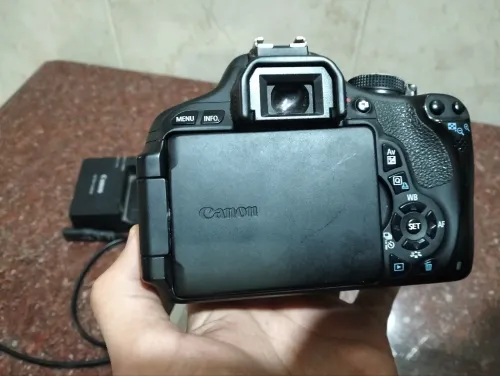 Camera canon 600D