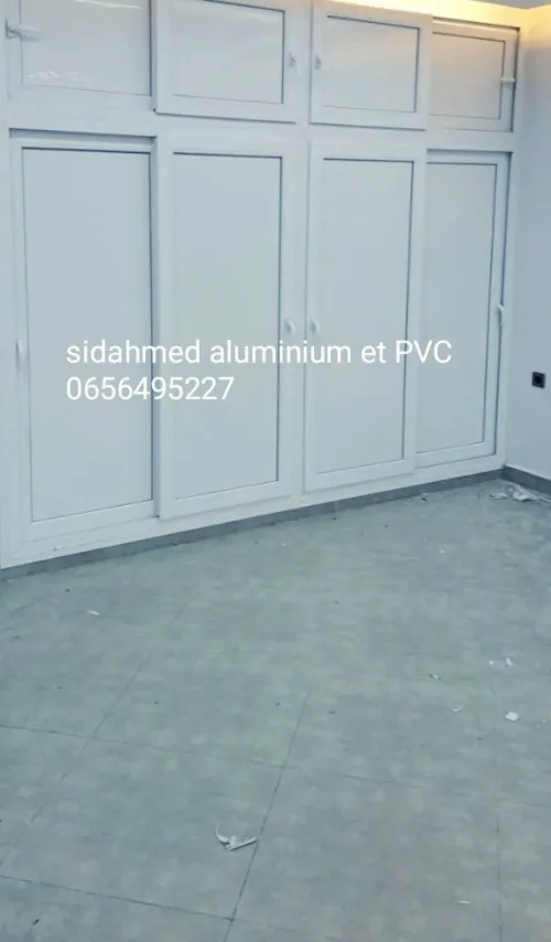 Fenêtre aluminium et PVC avec moustiquaire namour
