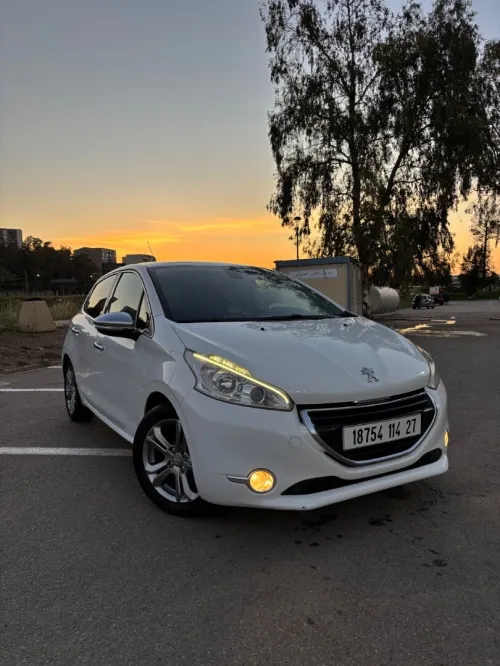 Peugeot 208 2014 Allure